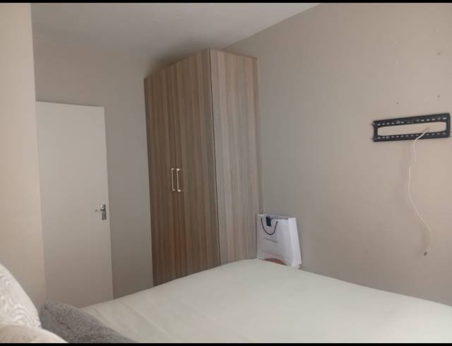 2 BEDROOM TOWNHOUSE FOR SALE IN WATERVAL EAST